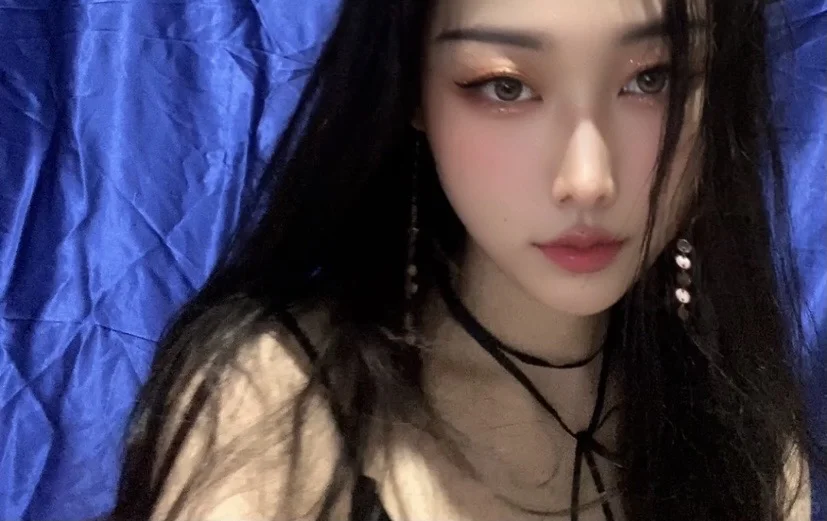 美人懒得修图 随便拍随便美😍
