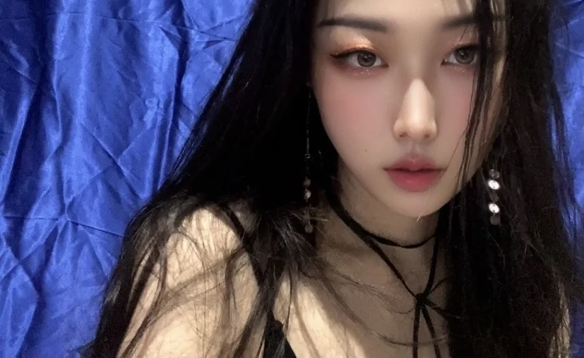 美人懒得修图 随便拍随便美😍