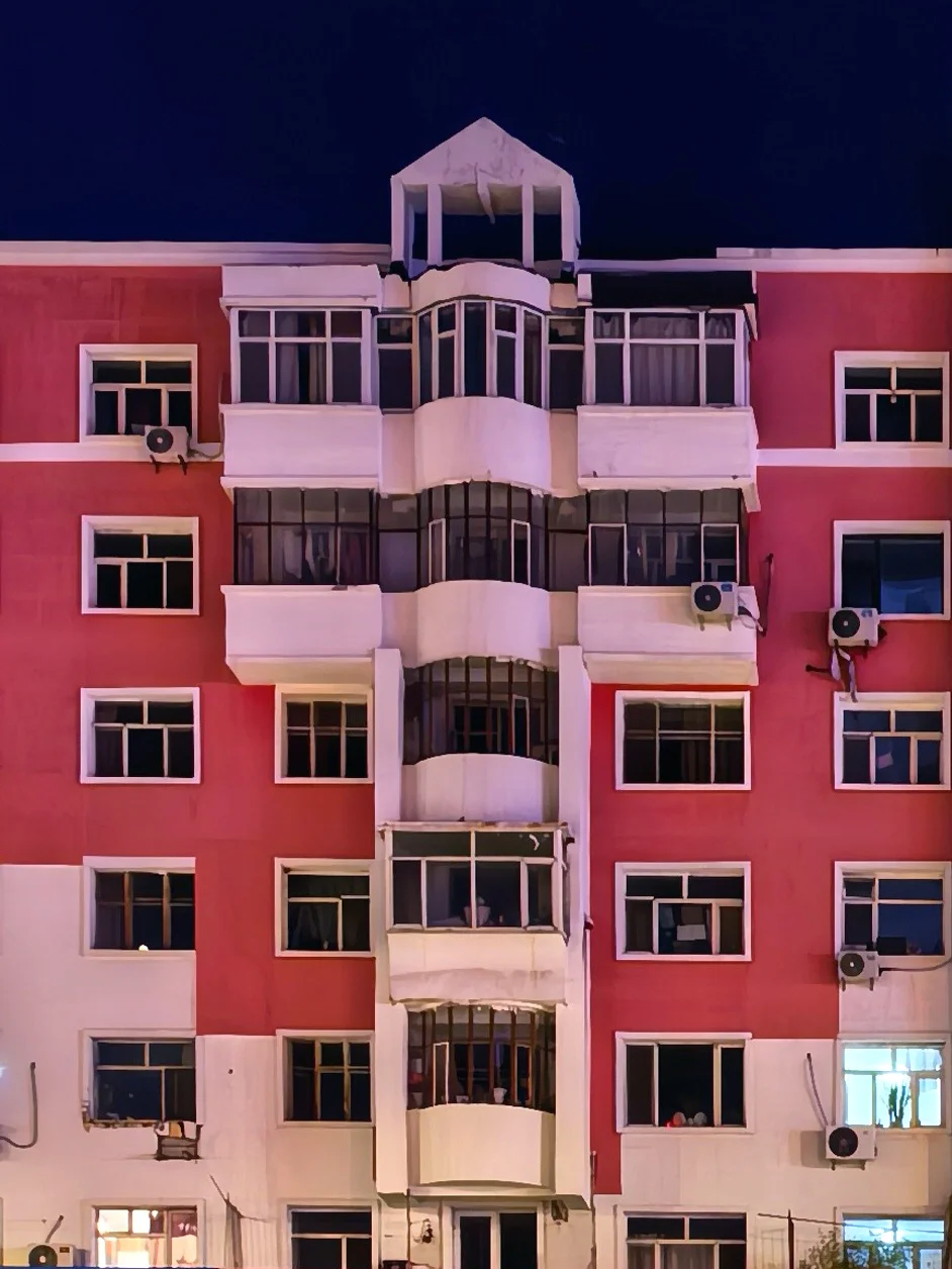 东北住宅楼的夜晚，有没有种独特的美？