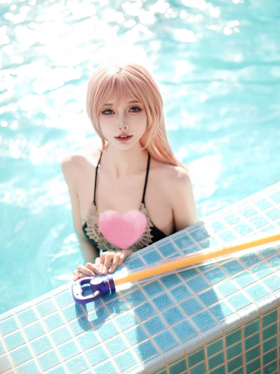 夏日泳池阳光美少女！永远的主题！