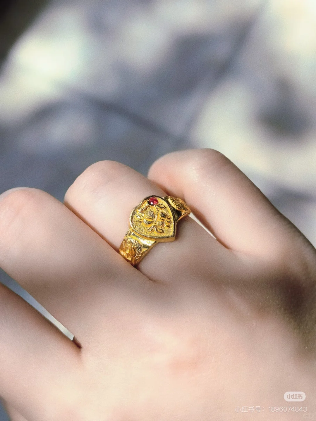 求购这几款黄金饰品