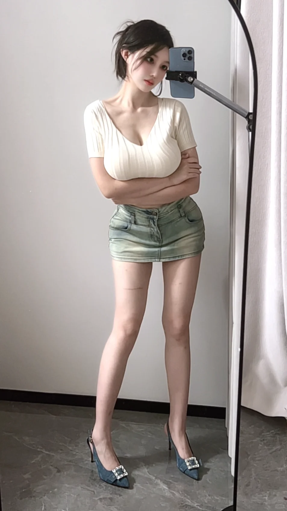 左滑转身看小裙子