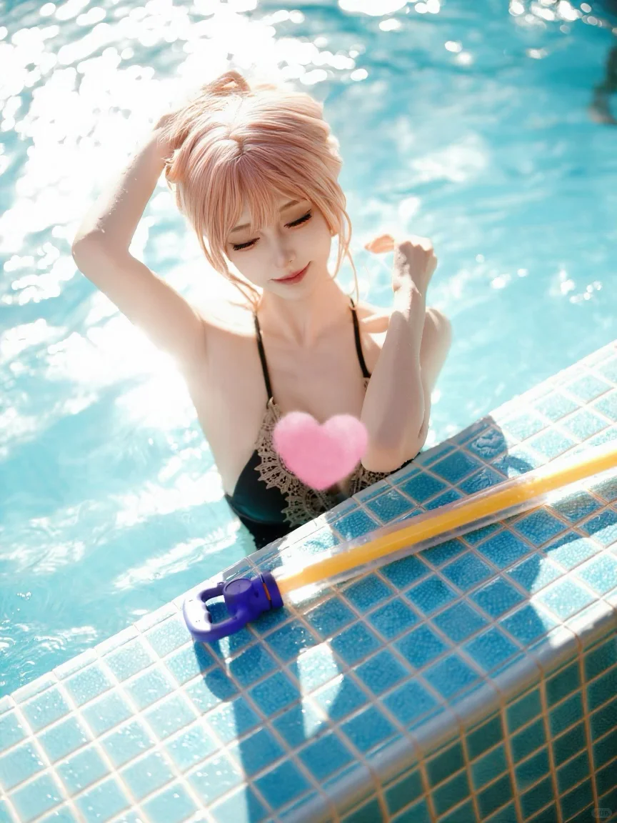 夏日泳池阳光美少女！永远的主题！