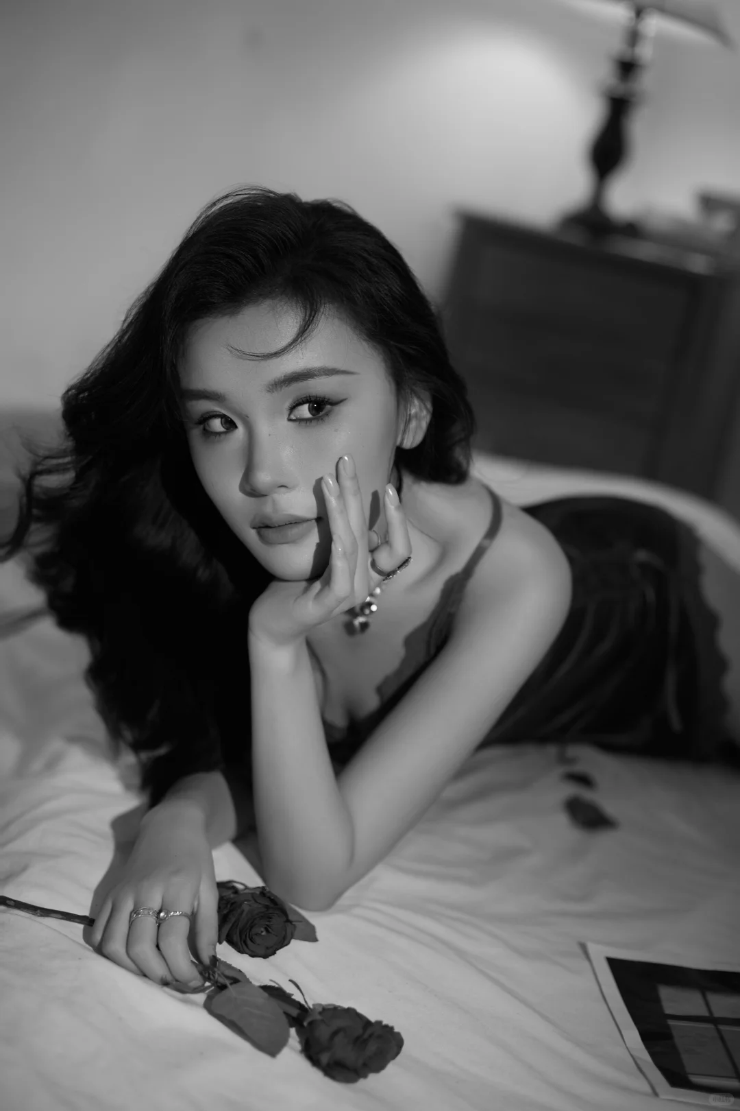 没有擦边 只是对性感的展示！！