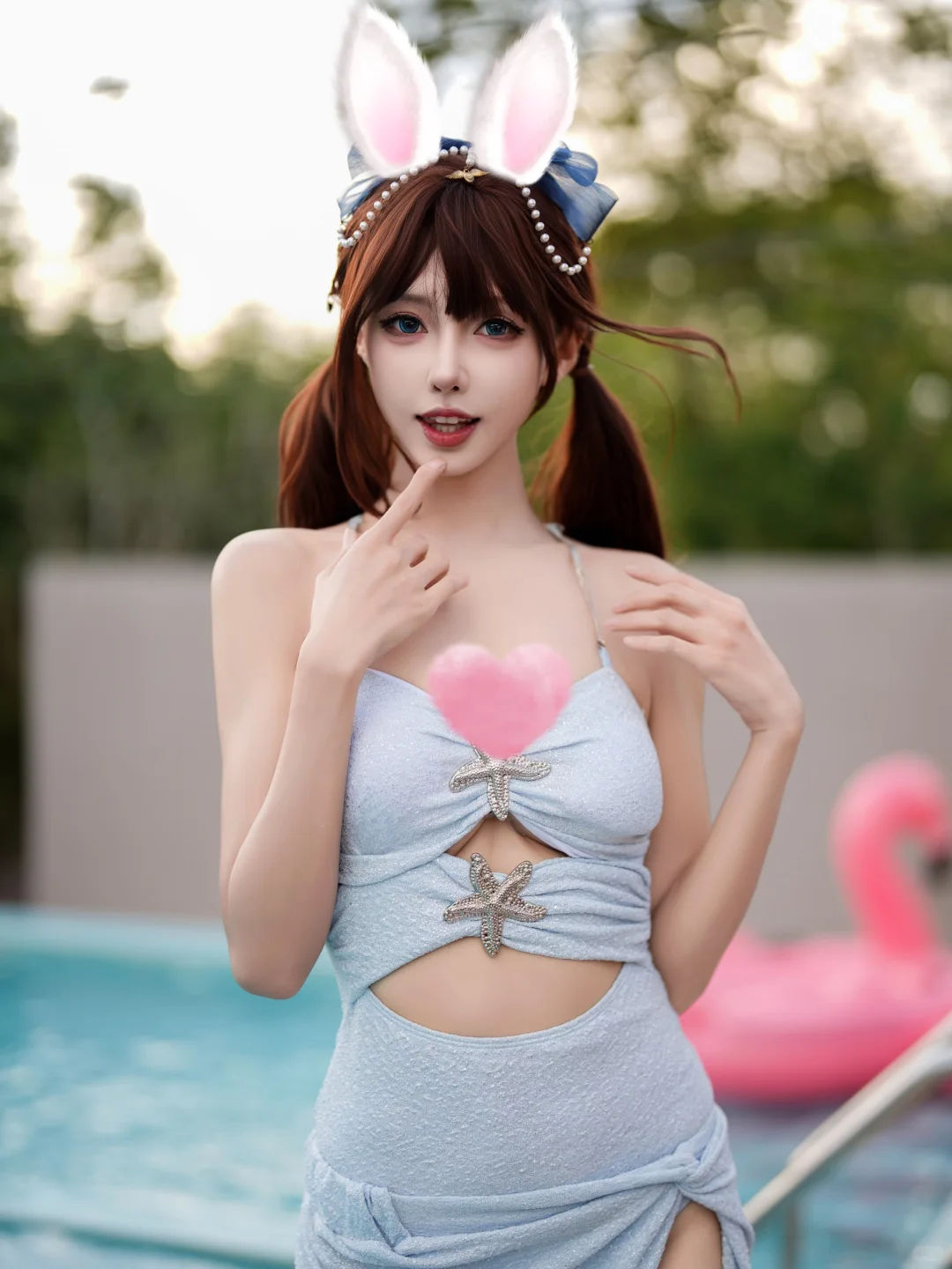 夏日泳池阳光美少女！永远的主题！
