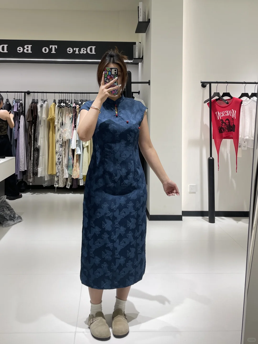 160 120 实体店试了个旗袍 可以留吗