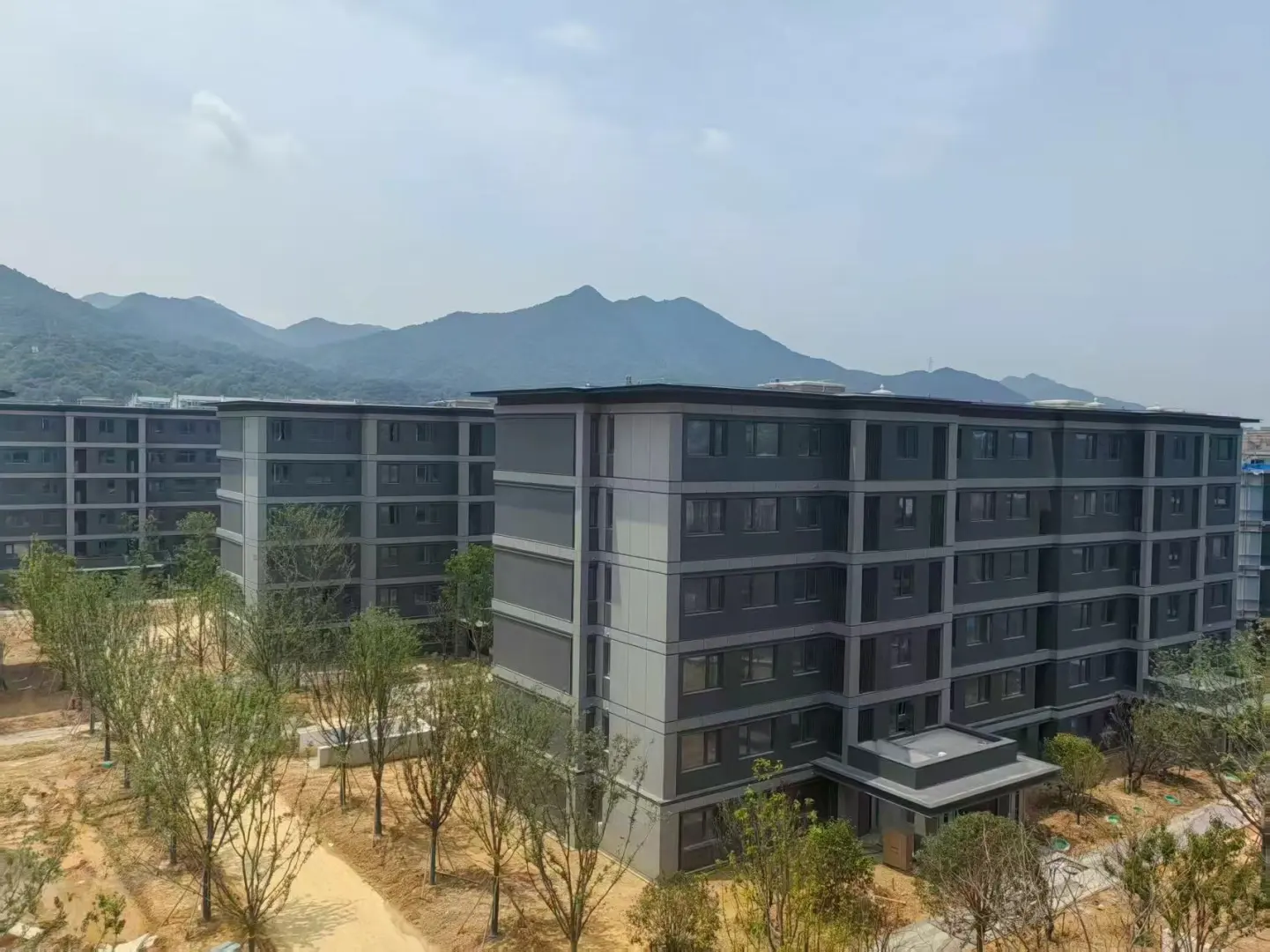 花几百万买房这是给我送回三十年前了？
