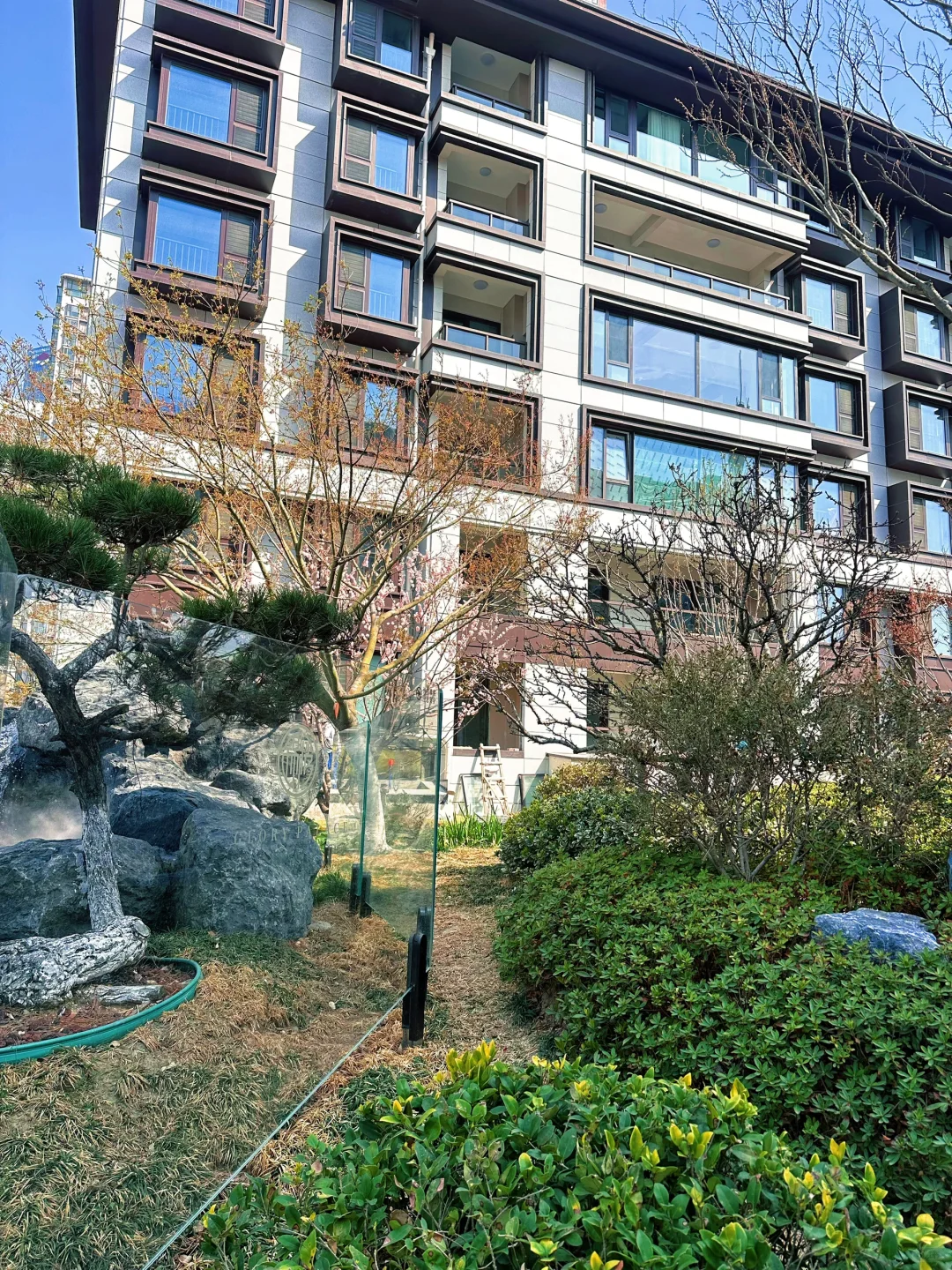 市南绝版花园洋房底复式🌼电梯+车库+庭院