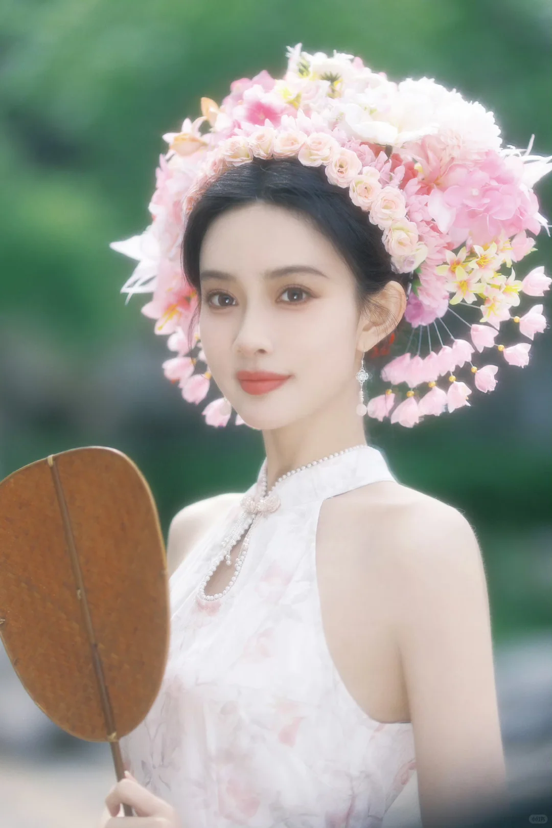 孟子义花簪旗袍