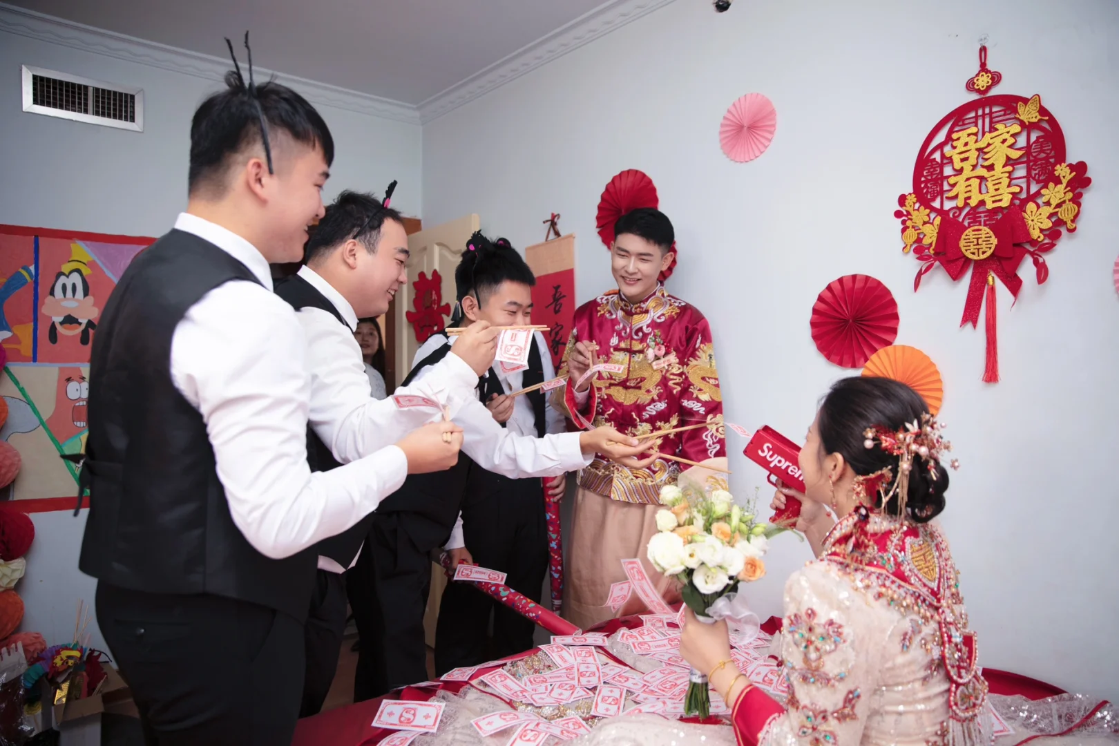 耽搁了好久 发一下我找到的宝藏主持人