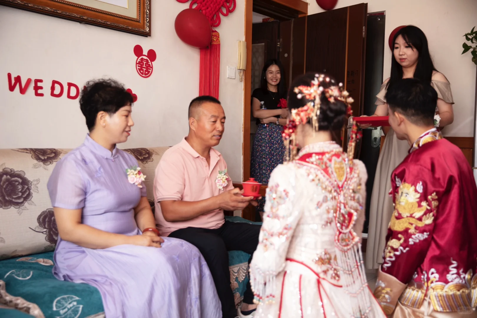 耽搁了好久 发一下我找到的宝藏主持人