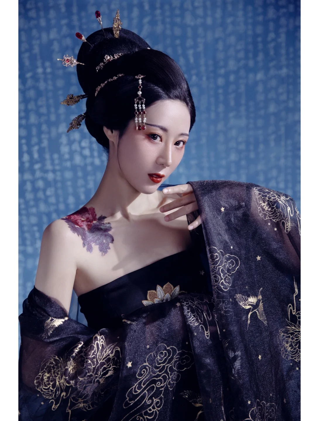 “你到底是什么妖精？”暗黑妖娆古风写真