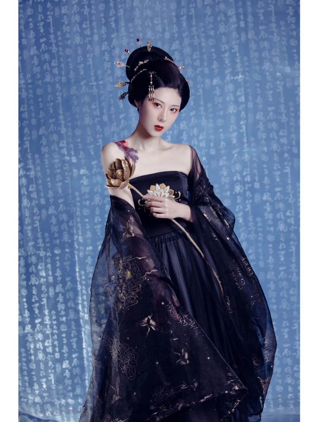 “你到底是什么妖精？”暗黑妖娆古风写真