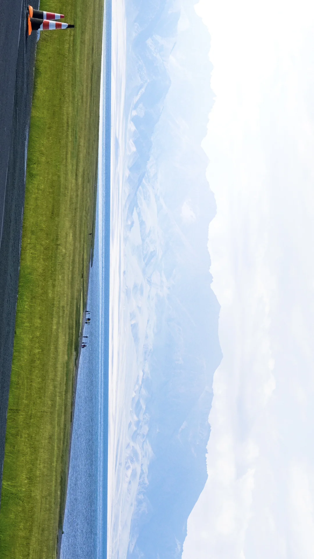 16:9全屏打开新疆的夏天