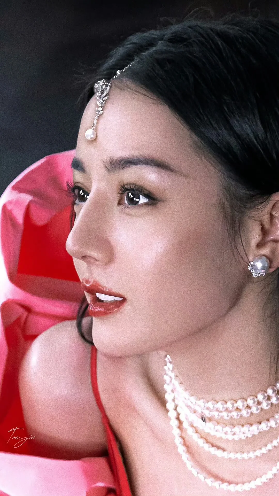 女神范儿十足、太美了、红裙女神、太美了～