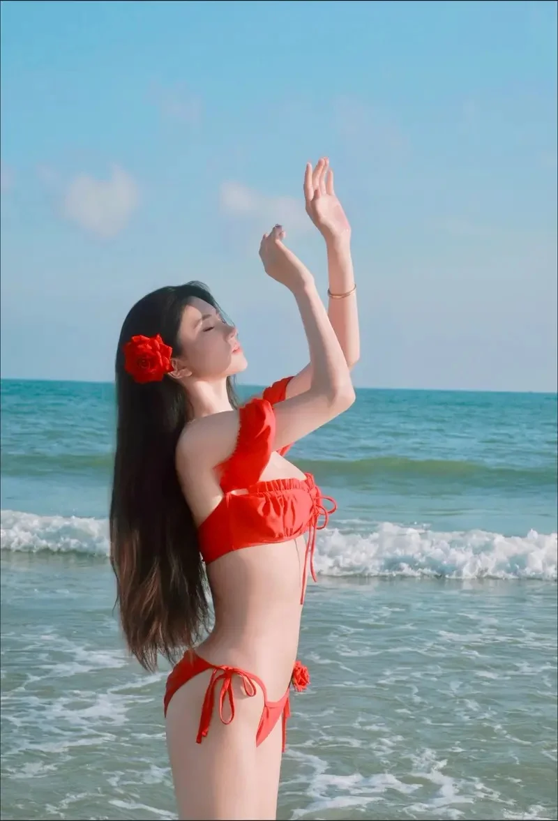 挖到宝！这件比基尼让我锁死海边🌊