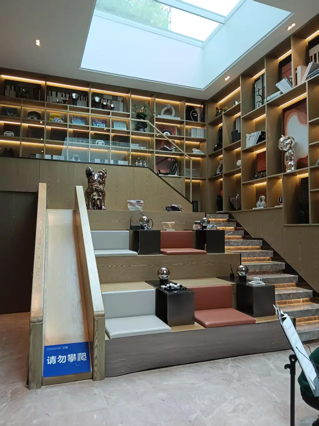 洋房样板间，140平带地下平面记，有车库环