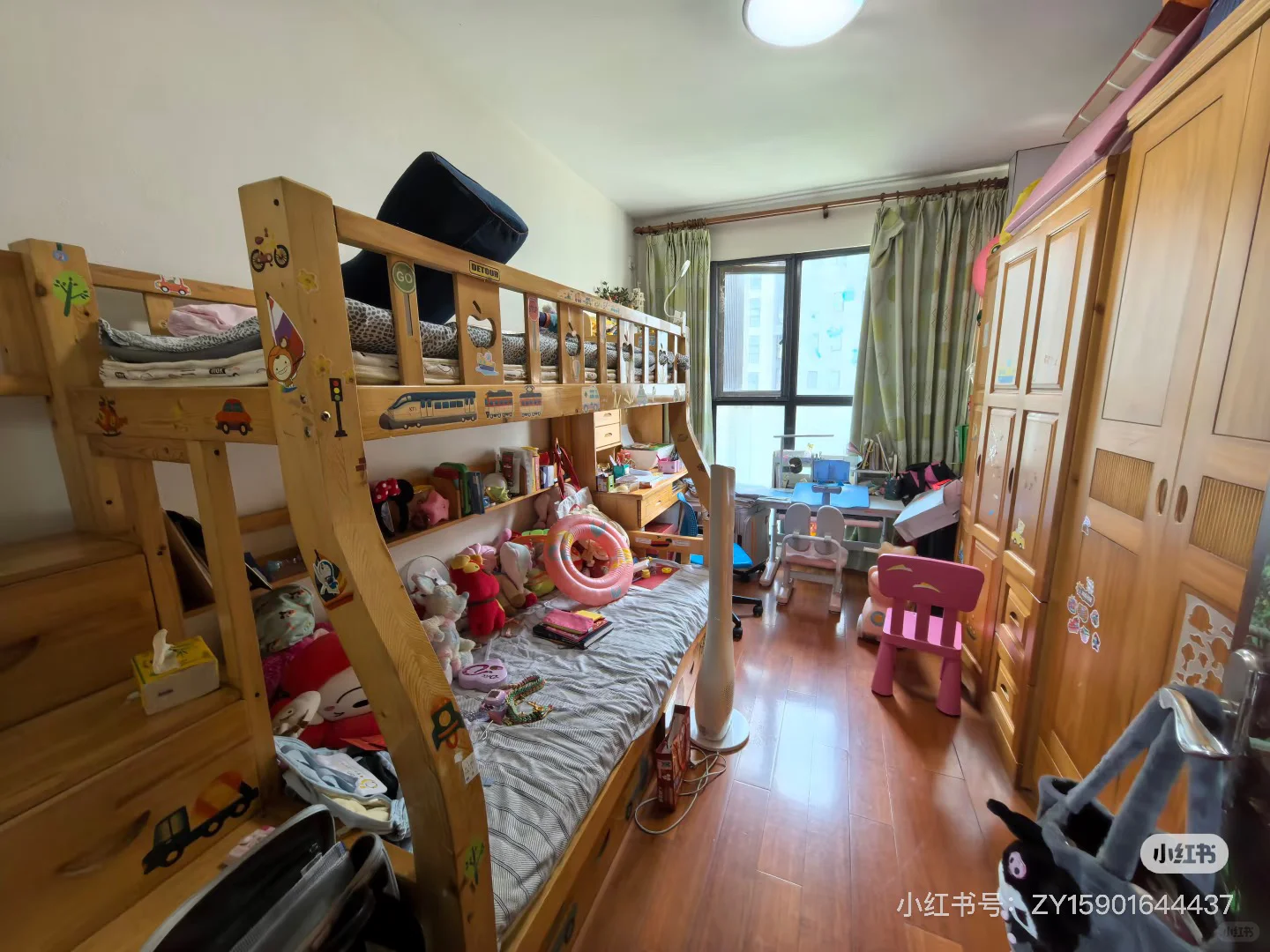 洲海路地铁口三房出租