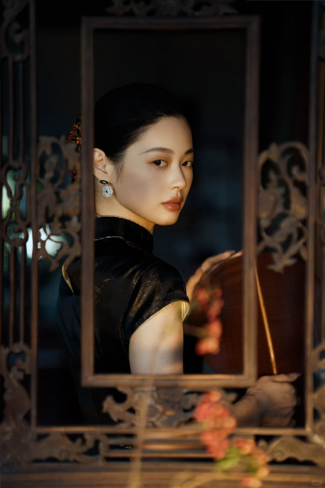 旗袍|人似秋鸿来有信，事如春梦了无痕