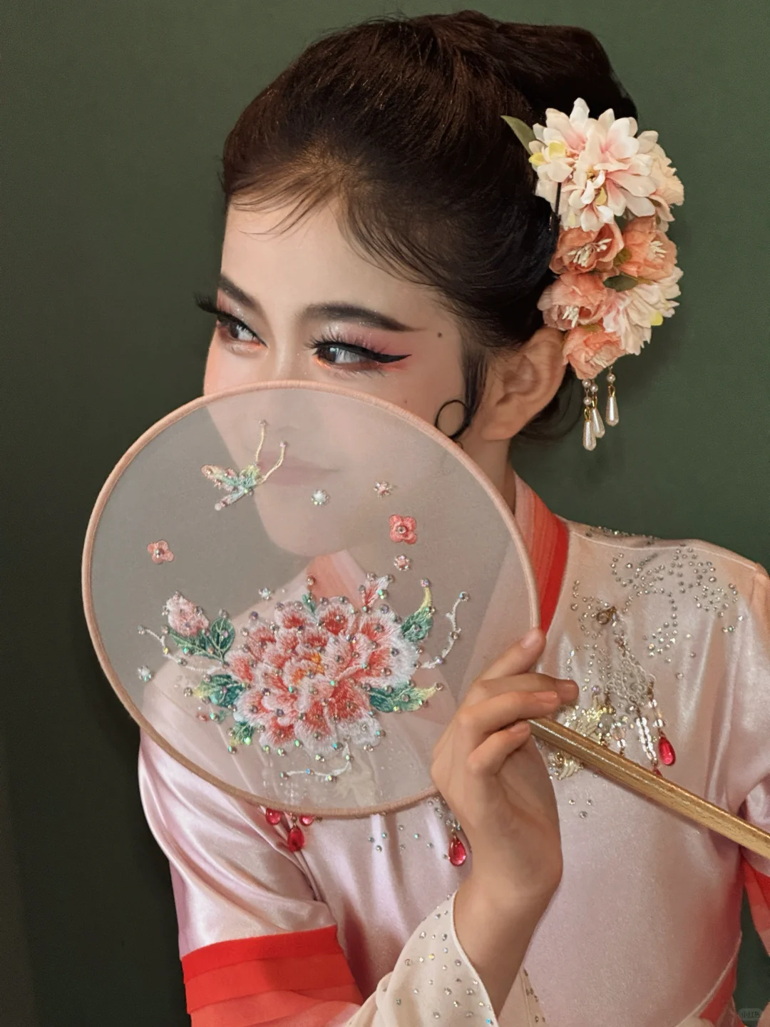 精致独舞妆造《媚》中国舞妆造
