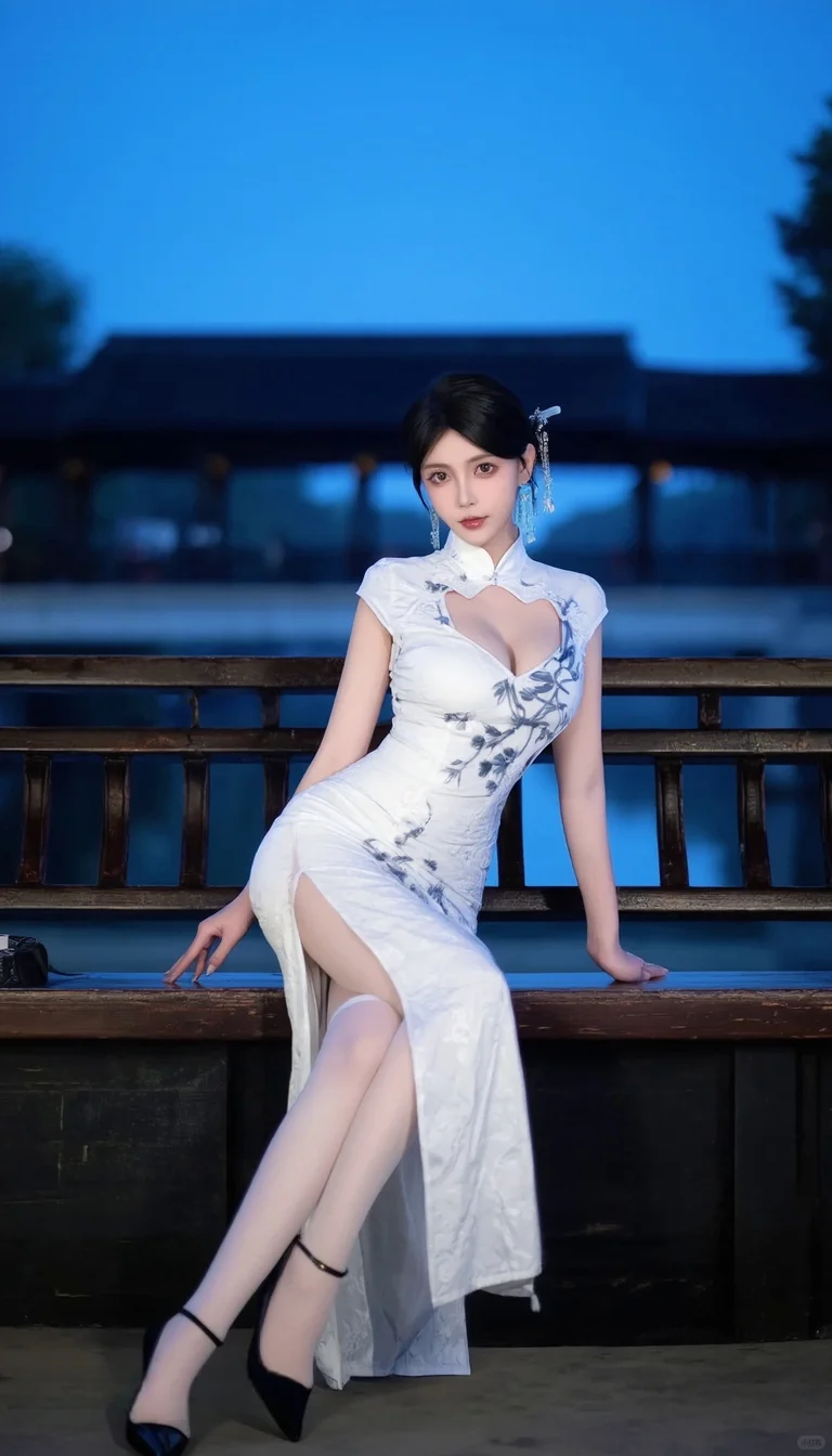 一袭旗袍，惊艳了时光