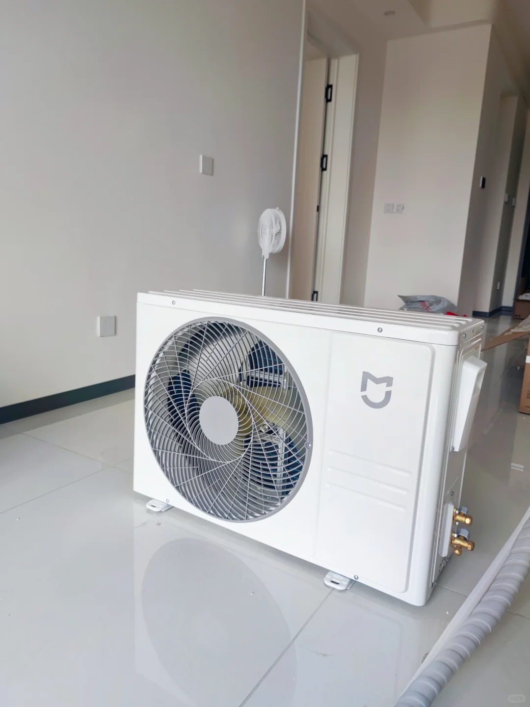 犟种本种！谁说客厅不能装挂机空调？我不听