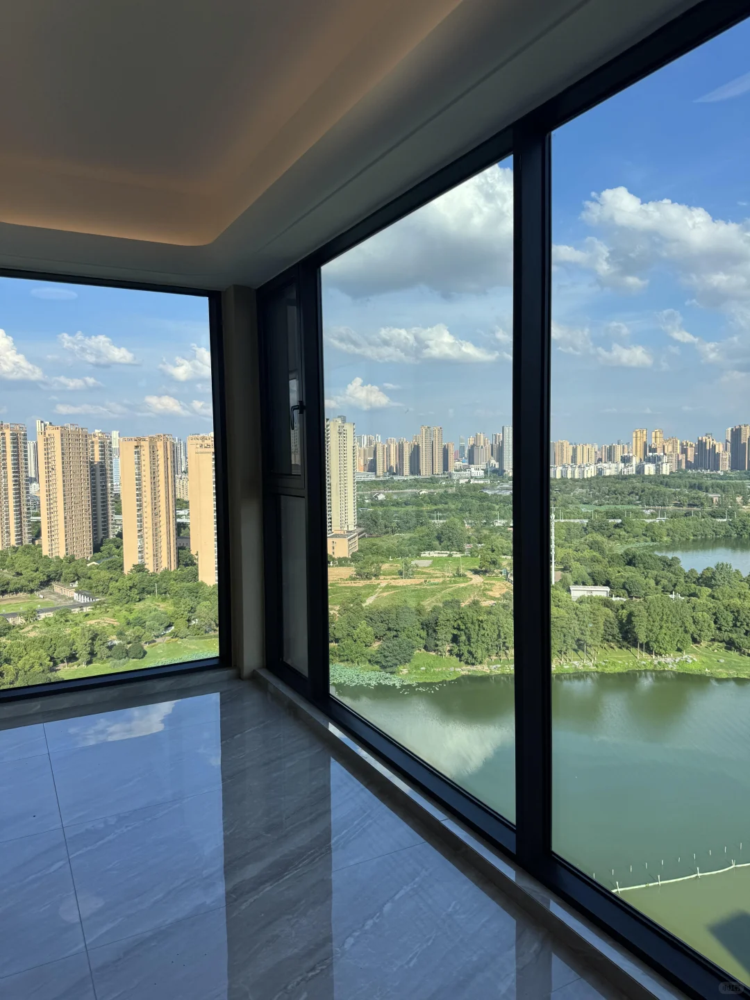 墨水湖湖景房，原257万，总129万