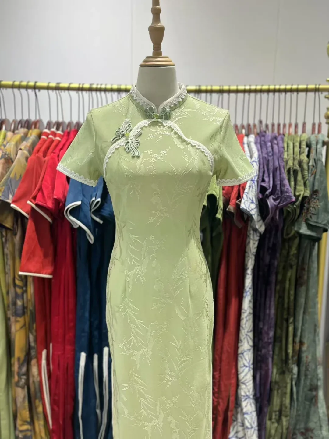 南宁📍平价旗袍店100多，一口气买啦三件