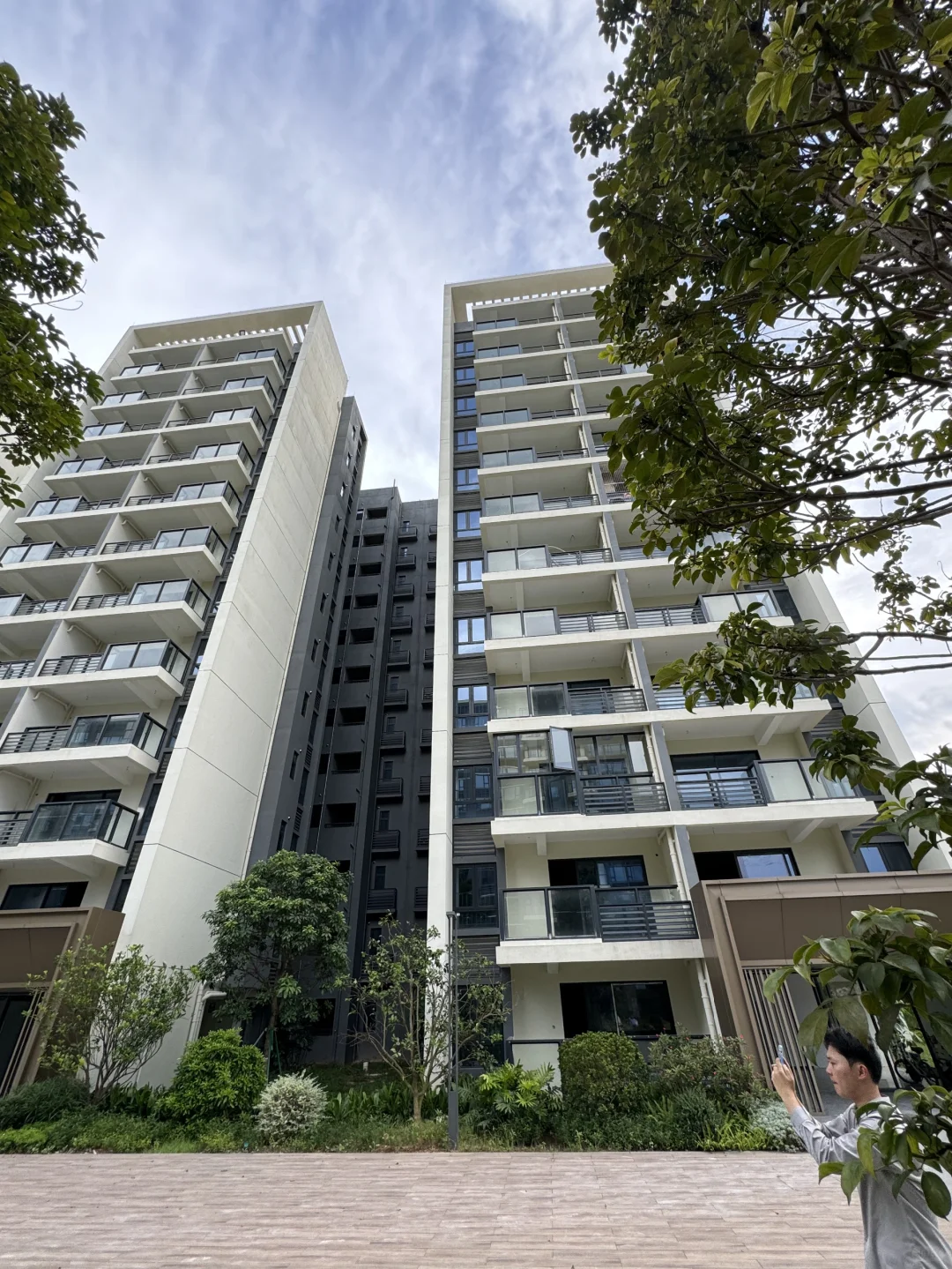 天河区人才住宅申请到了，三房一厅150vv