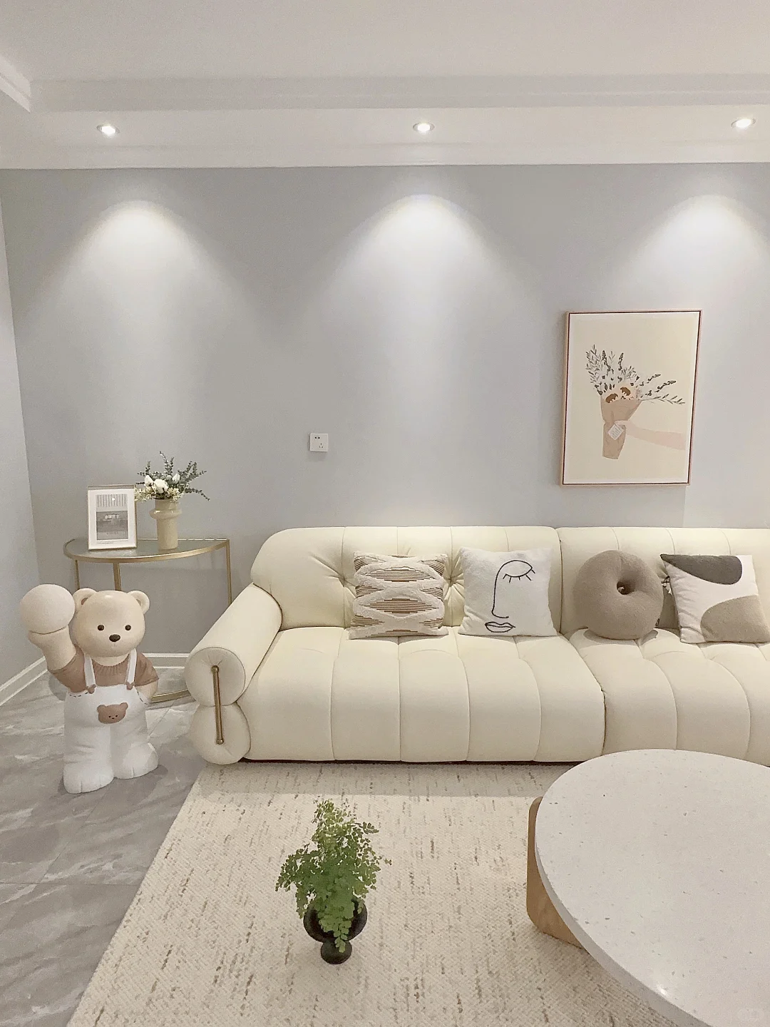 26岁，靠老公拥有了第一套Dream house！