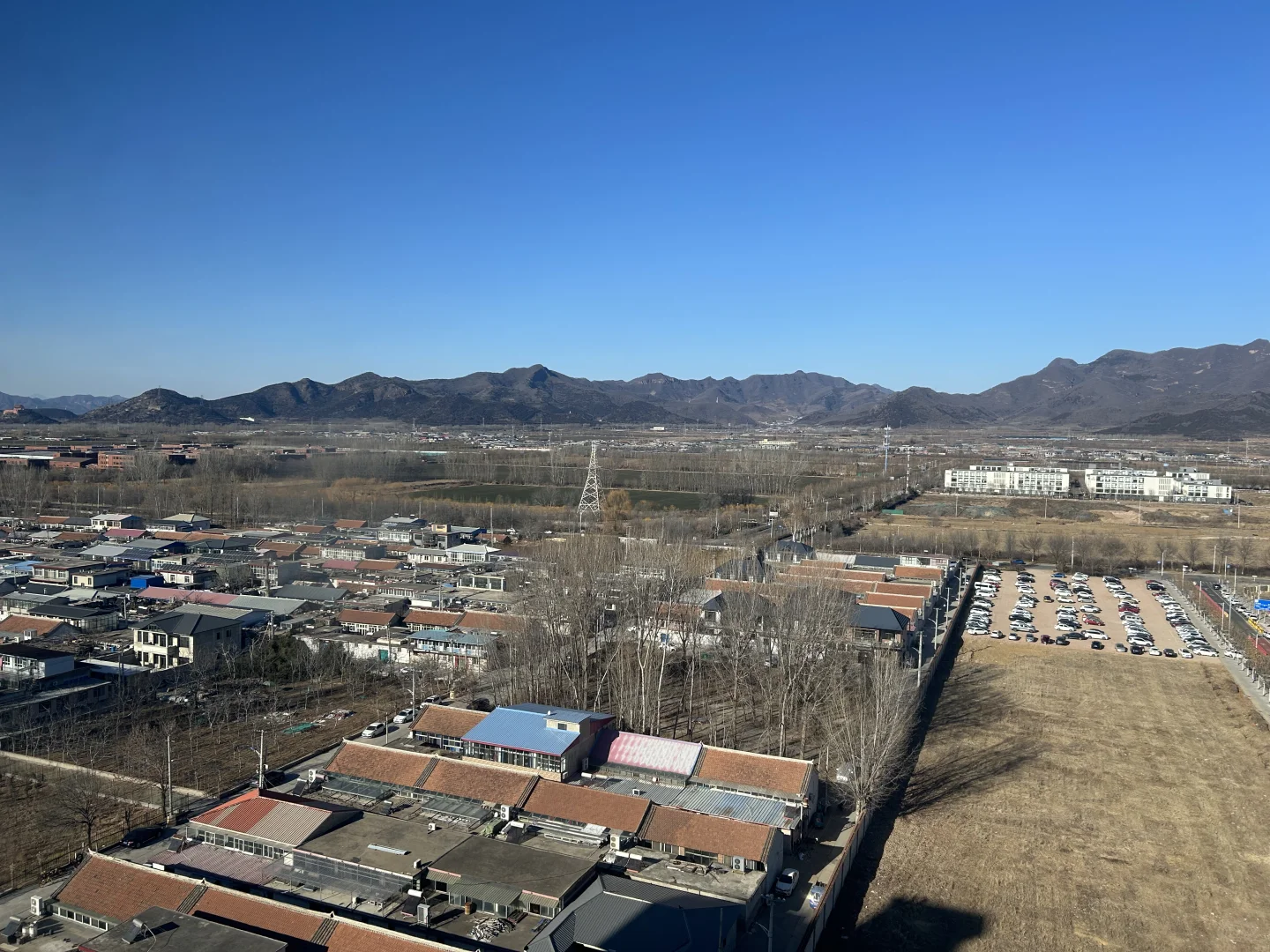 平谷城区86平两居只要140个，离万达近
