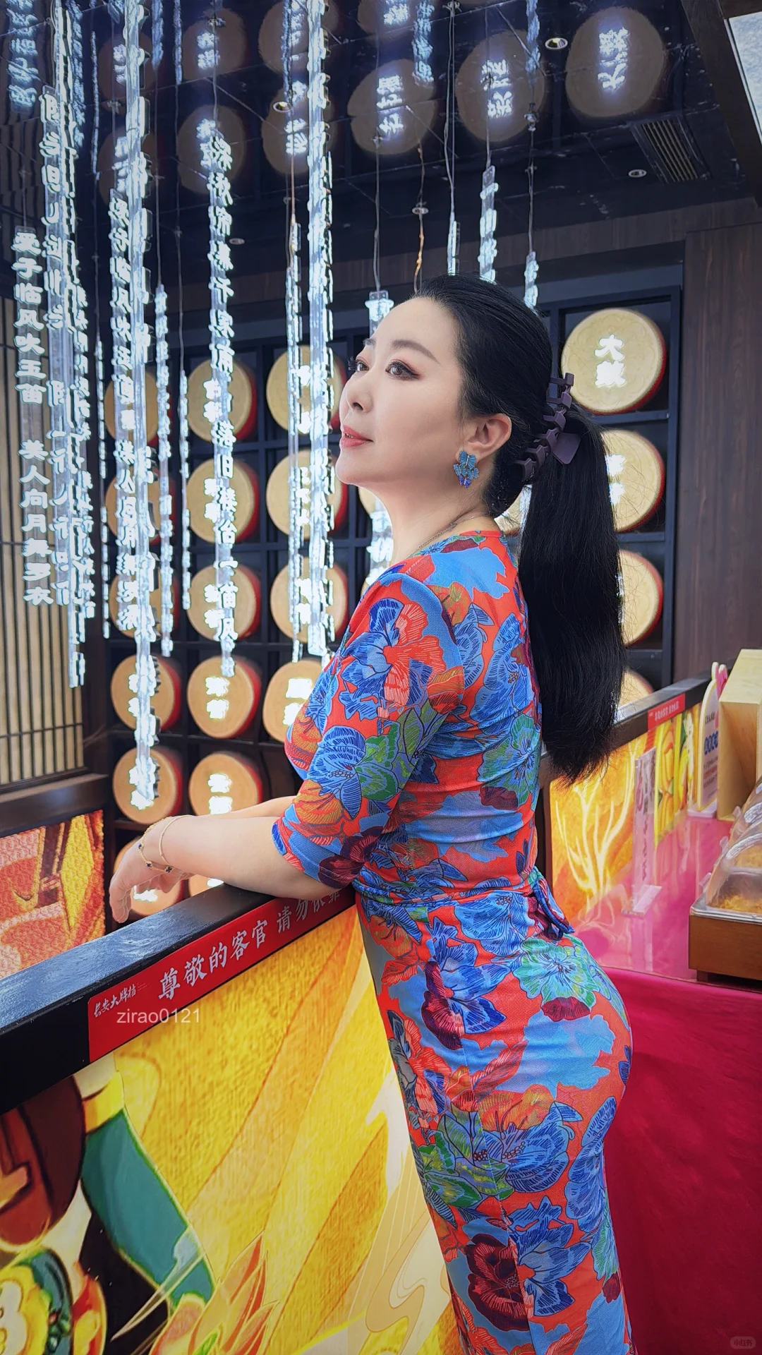 很大胆的配色，却格外吸睛