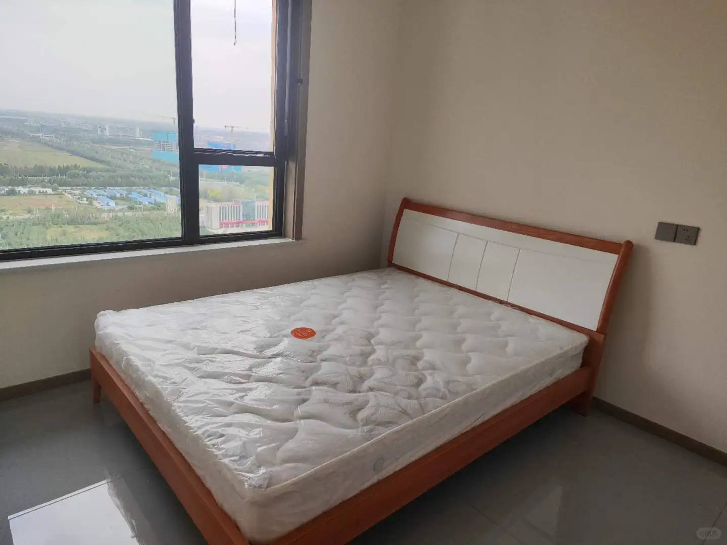 德州天衢新区绿地珞樱园新房首次出租🏠