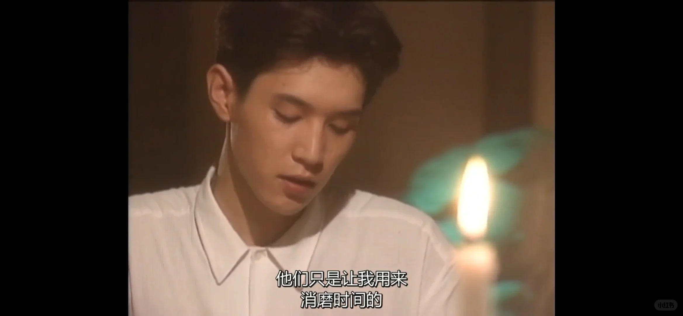 他是怎么做到这么斯文败类的帅的
