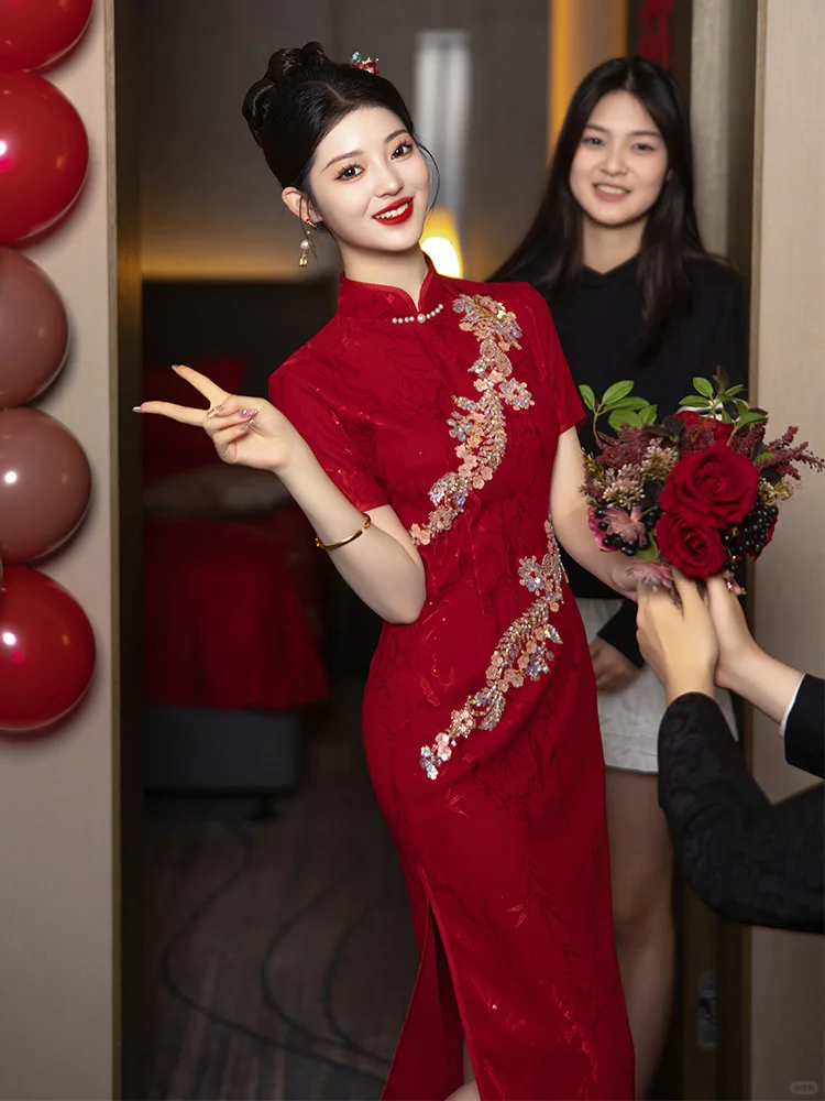 被夸了一整晚的订婚礼服真的爱惨啦‼️💕