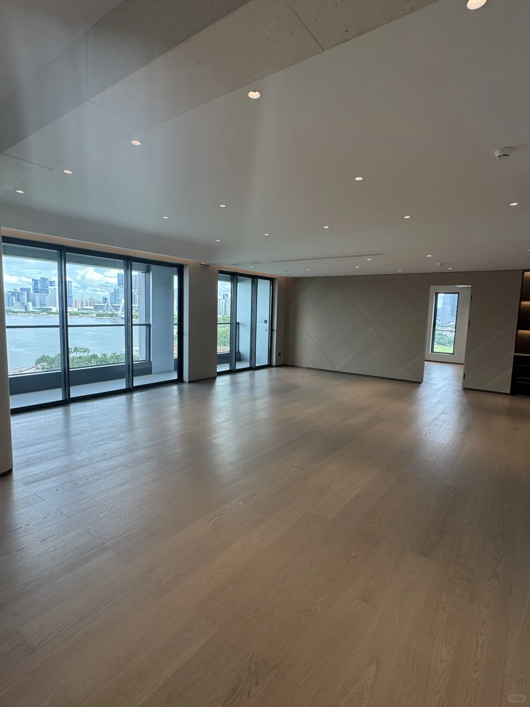 前海嘉里中心，头排全海景公寓，一手新房出售