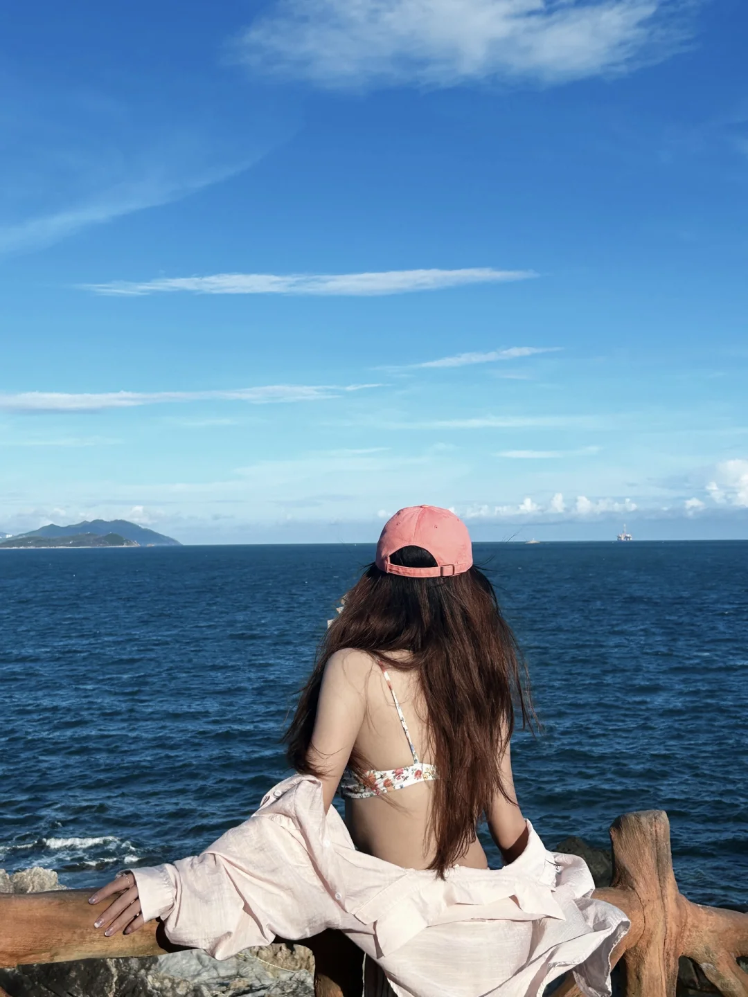 晒出比基尼印，但开心🥳