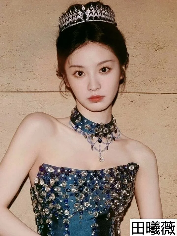 女明星戴皇冠的样子你认为谁像公主