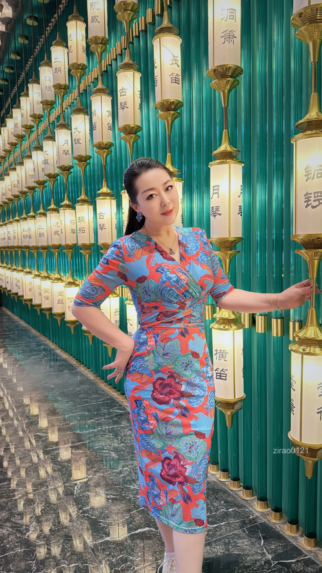 很大胆的配色，却格外吸睛