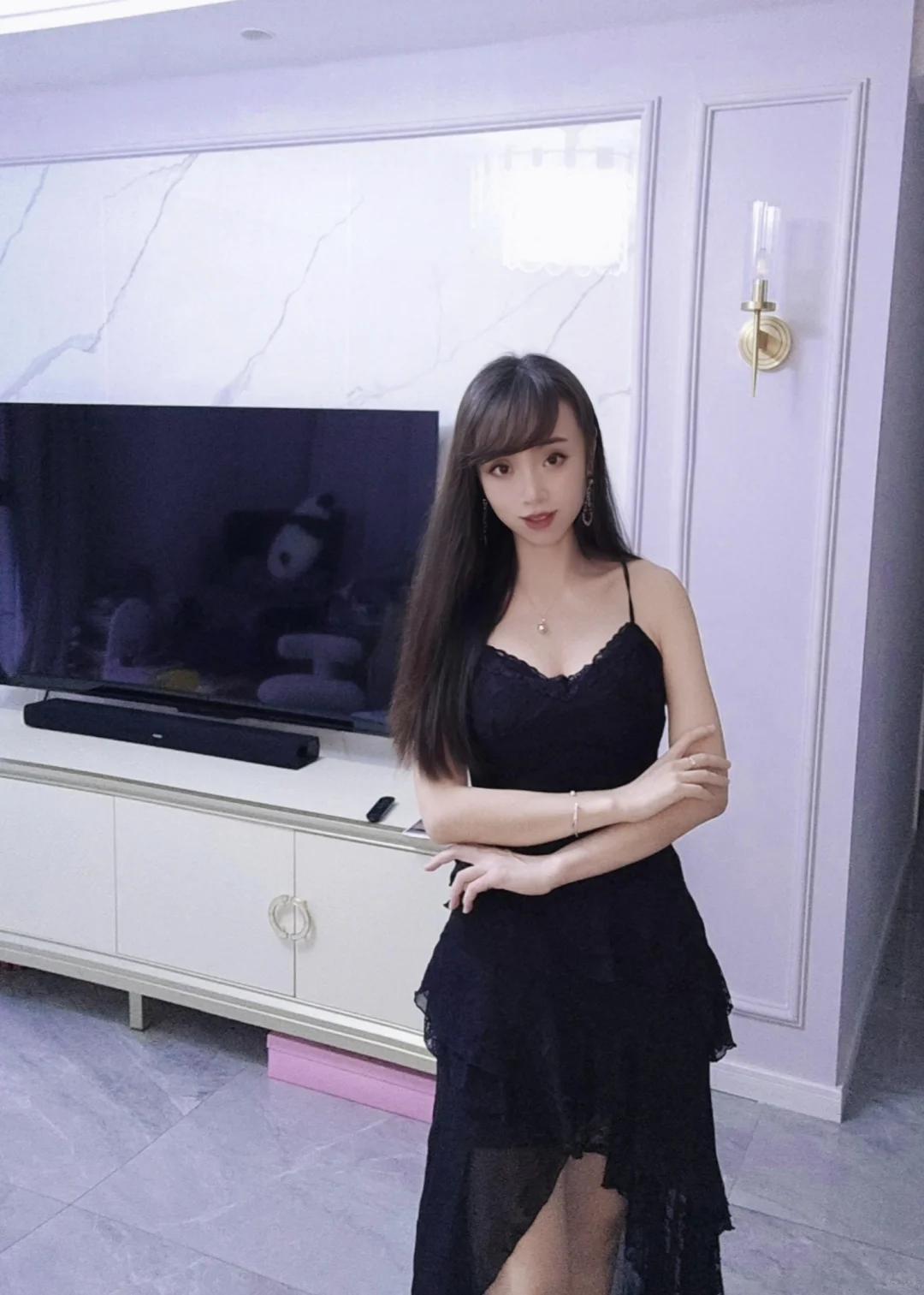 35岁 姐姐or妹妹 少女or少妇 模棱两可？