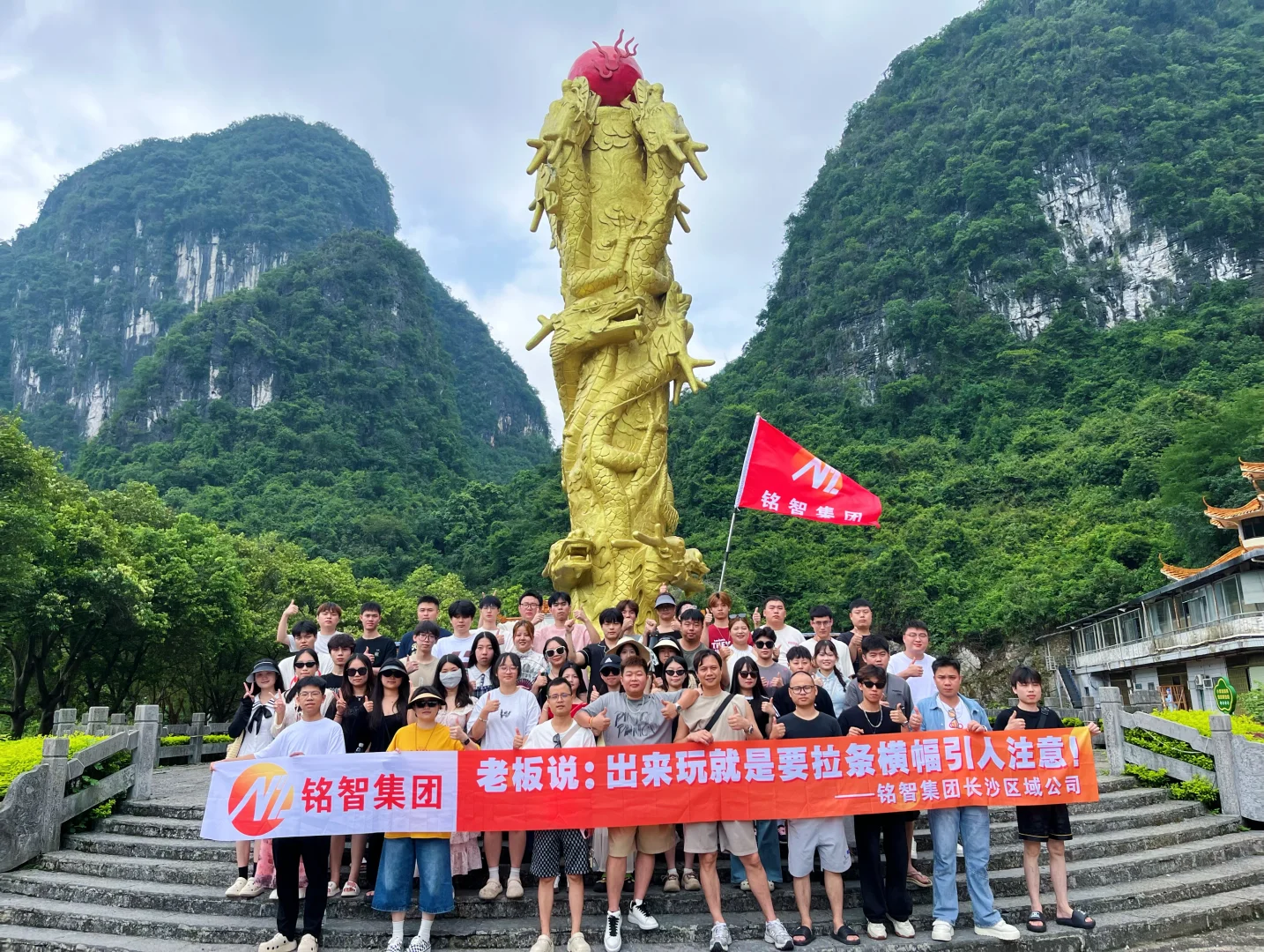 地铁旁写字楼，双休公司招聘行政专员