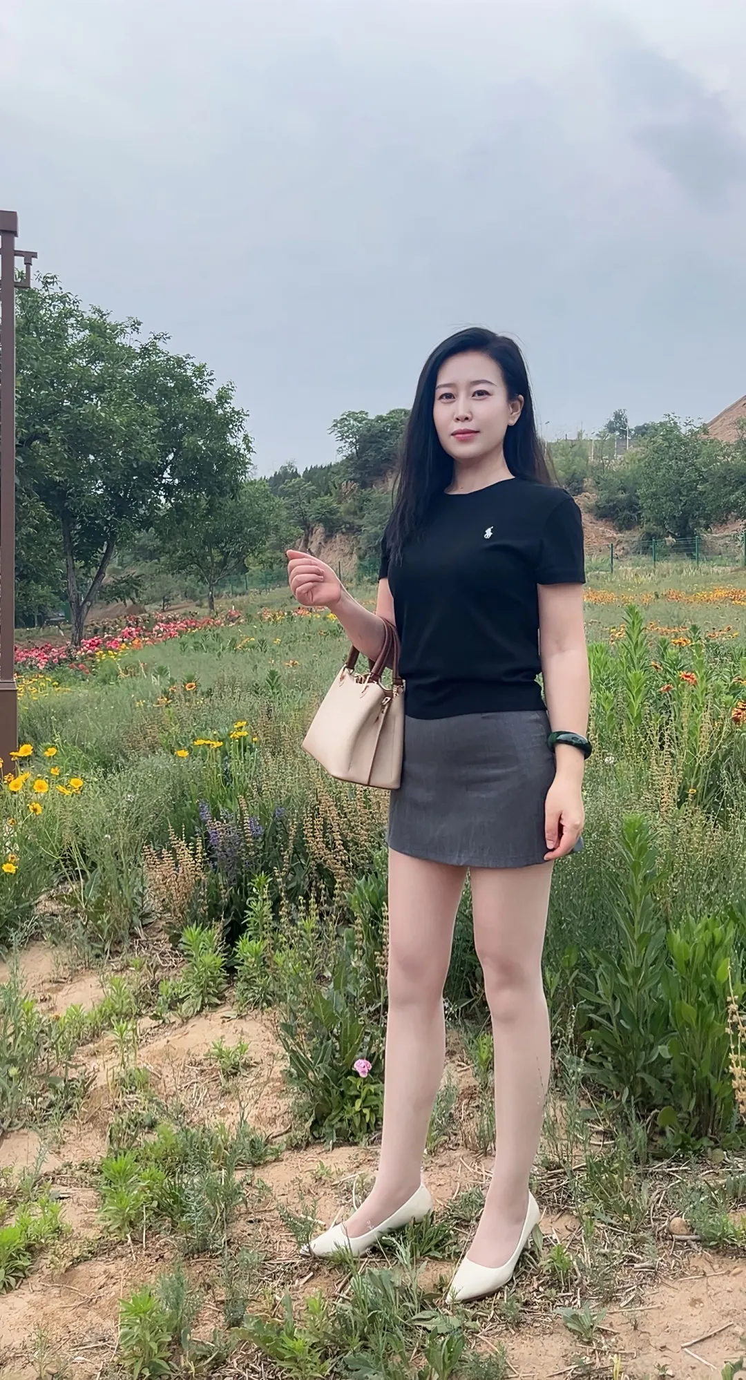 气质美女少妇，你的红星是我创作的动力