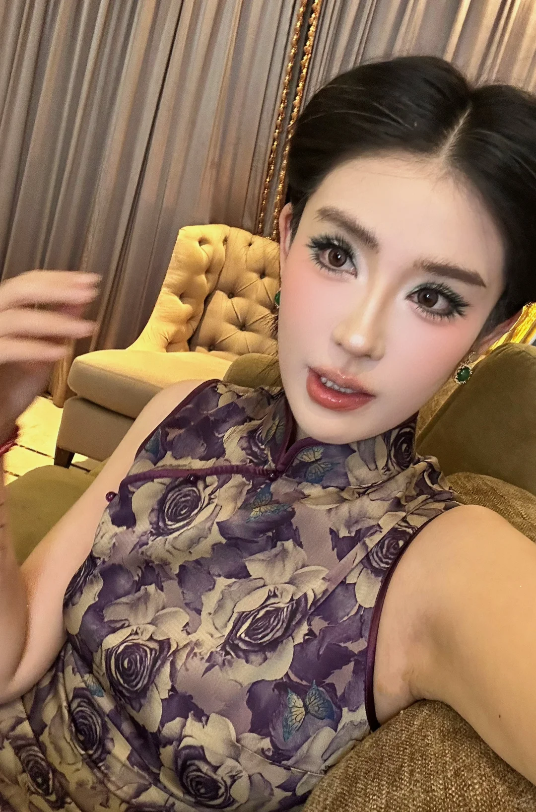 旗袍➕绿眼影🟰俏皮端庄性感可爱