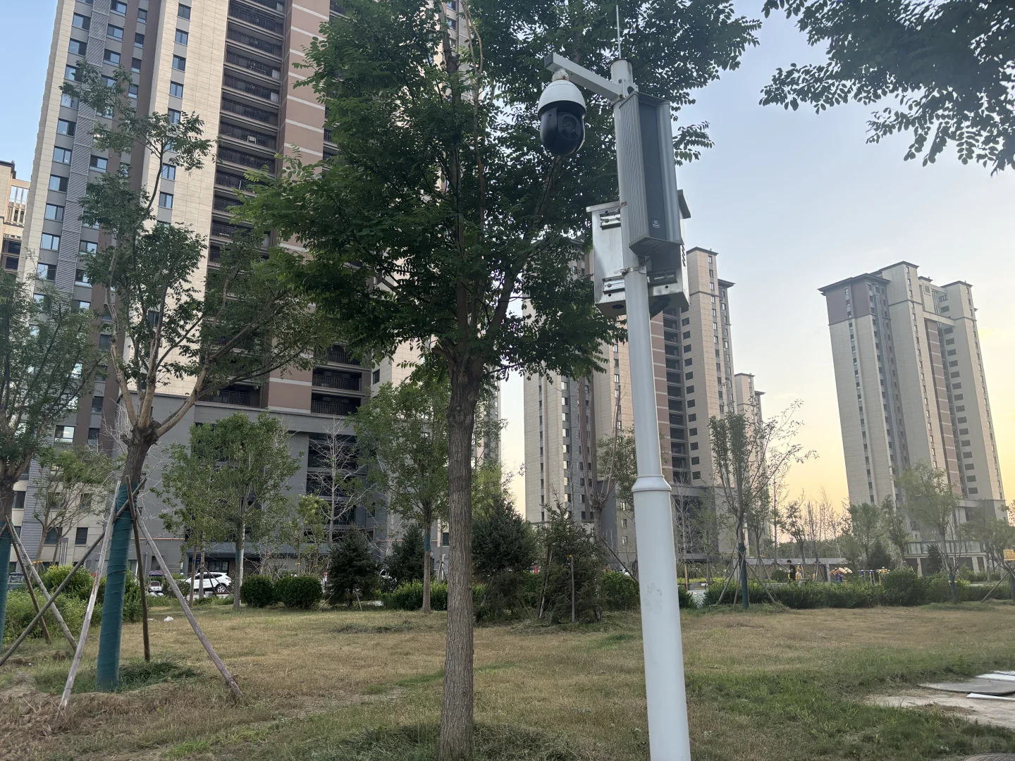 保定租房：1000/月，押一付三，两室一厅