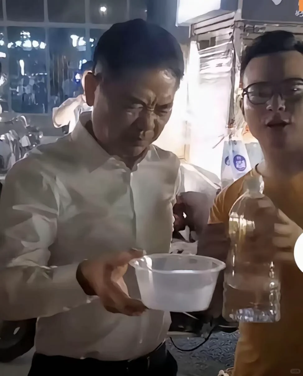 失误了，散装酒有点裂嗓子，打脑壳了