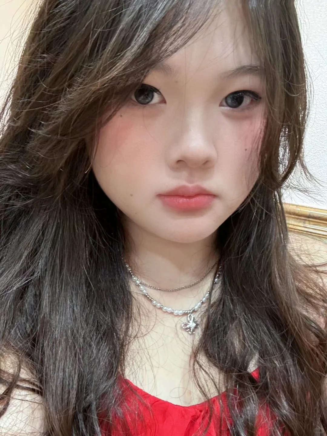 看的出来这是180斤的脸吗