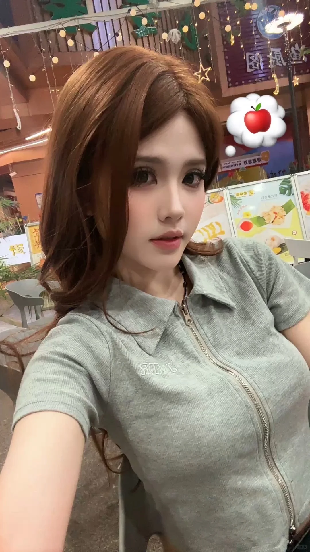 这一刻浓颜大双眼皮的杀伤力达到顶峰…