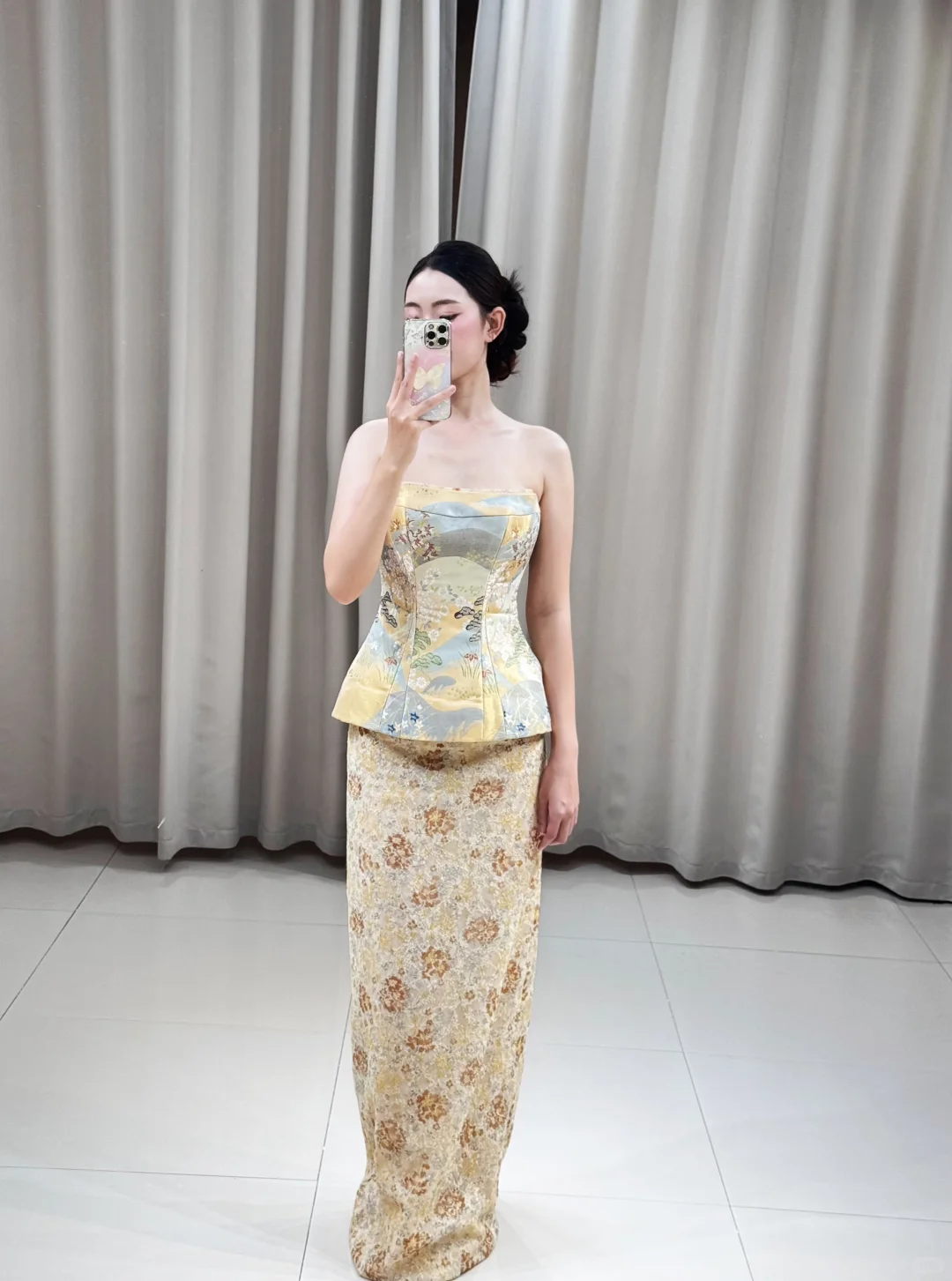 求助备婚姐妹，敬酒服极限四选一 | 邯郸婚纱