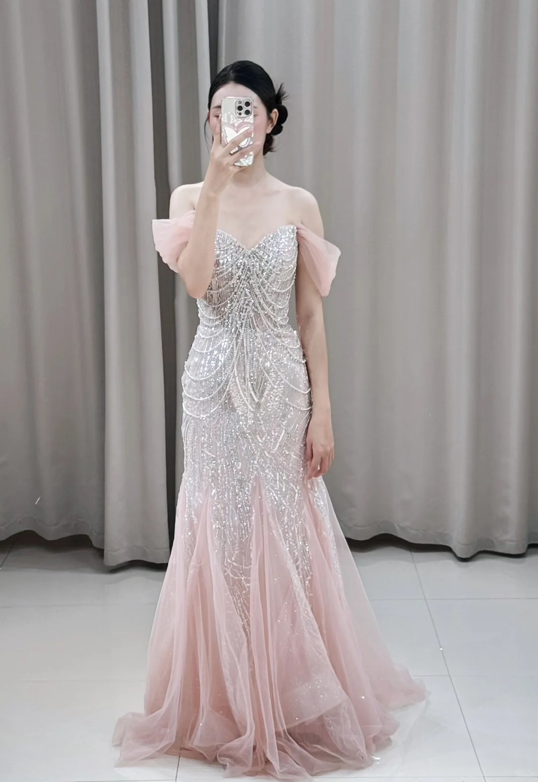 求助备婚姐妹，敬酒服极限四选一 | 邯郸婚纱