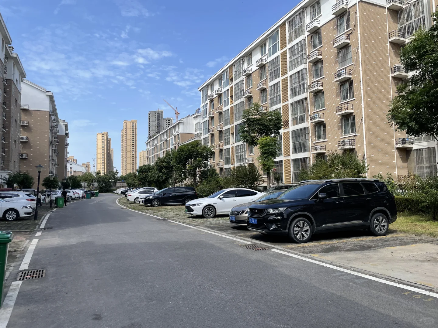 菏泽卖房公园里的家，北关多层一楼送车位